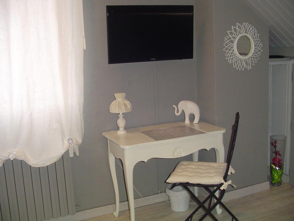 Chambre Crescia Vernouillet  Экстерьер фото